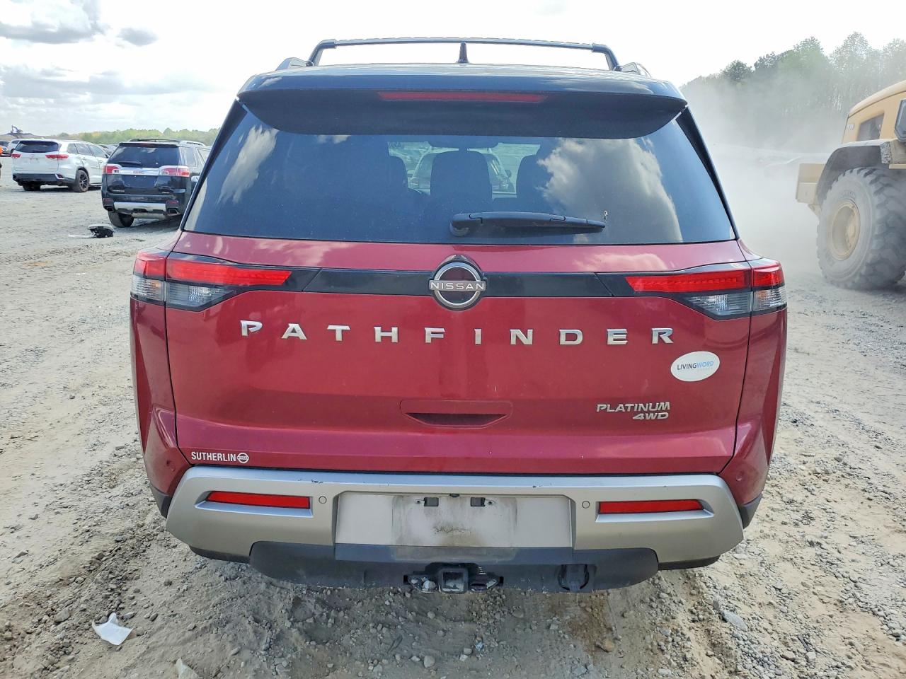 2023 NISSAN PATHFINDER PLATINUM photo 16