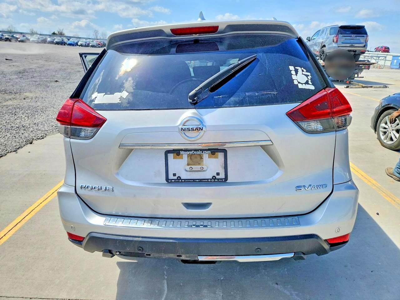 2020 NISSAN ROGUE SV photo 16