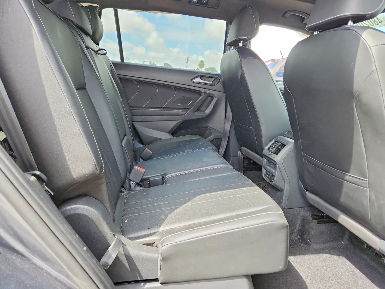 2024 VOLKSWAGEN TIGUAN photo 31