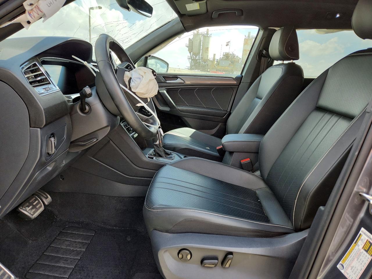 2024 VOLKSWAGEN TIGUAN photo 19
