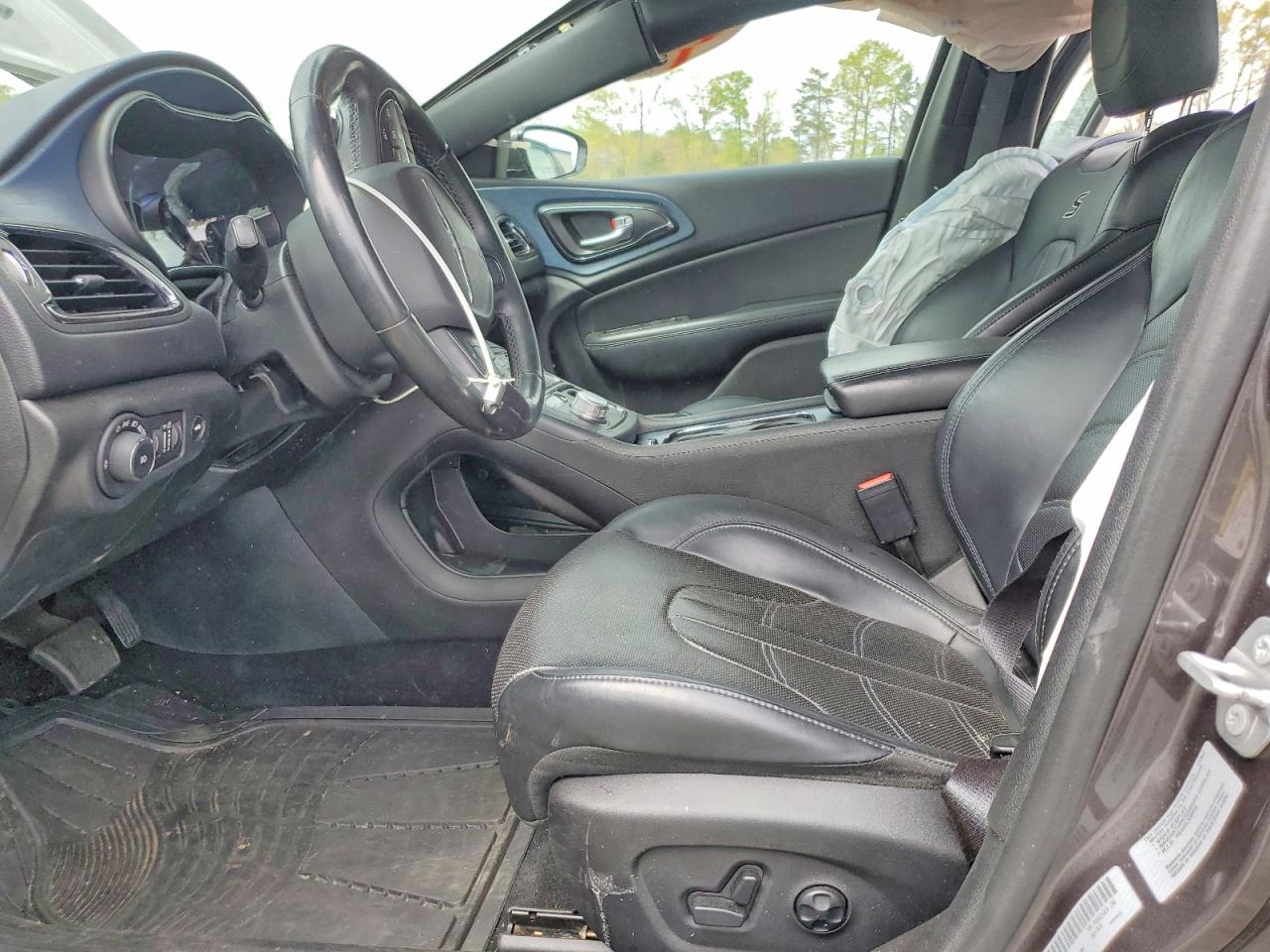 2015 CHRYSLER 200 photo 7