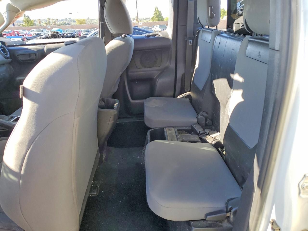 2019 TOYOTA TACOMA SR5 photo 19