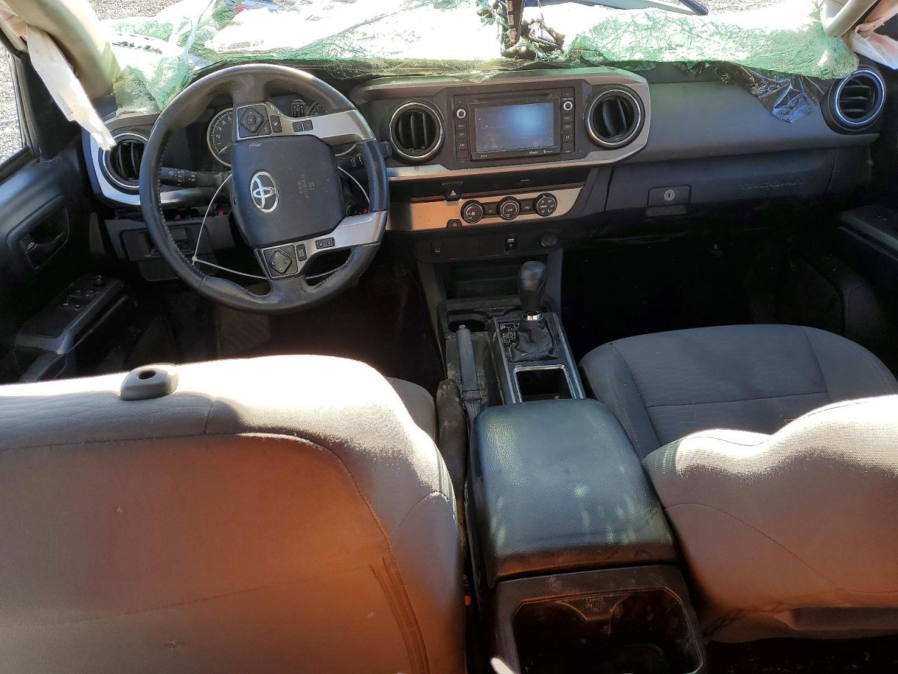 2019 TOYOTA TACOMA SR5 photo 15