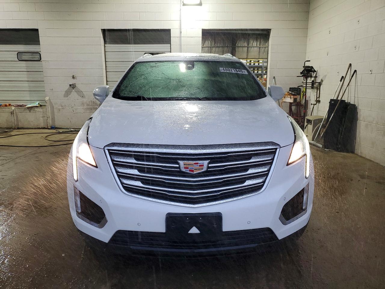 2018 CADILLAC XT5 LUXURY photo 5