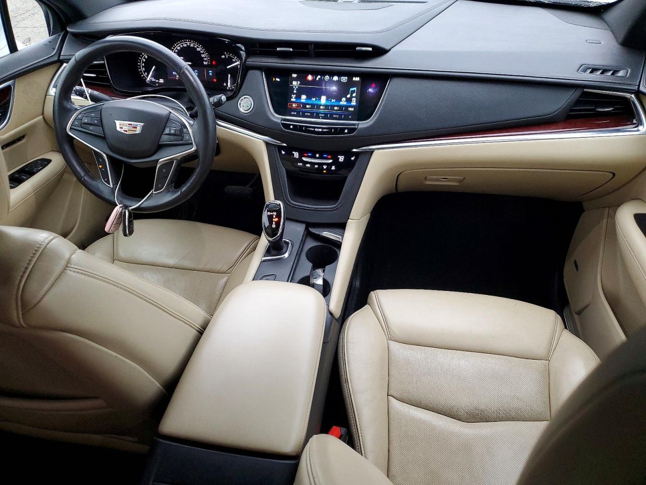 2018 CADILLAC XT5 LUXURY photo 8