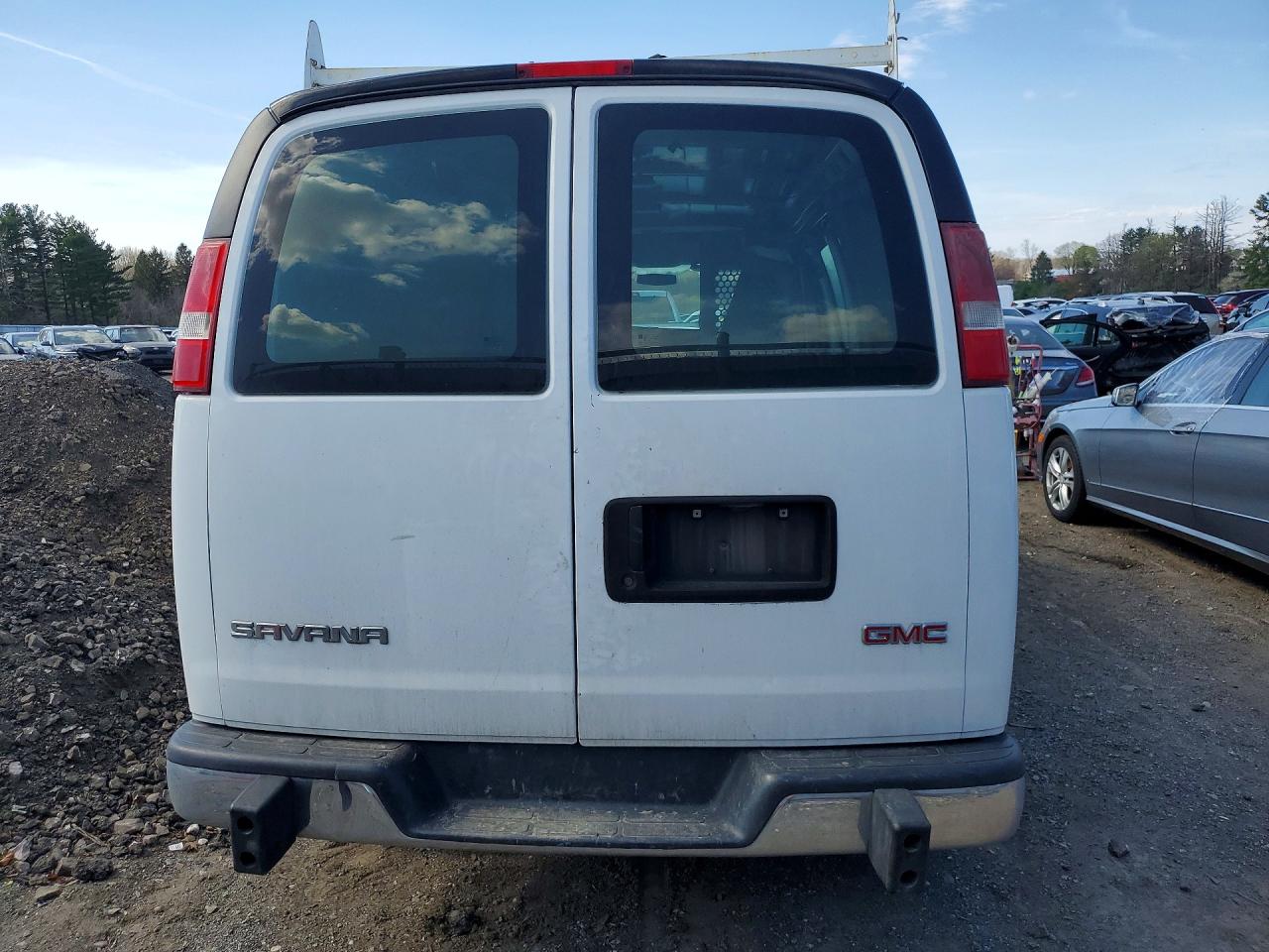 2017 GMC SAVANA 2500 CARGO DELIVERY VAN photo 16