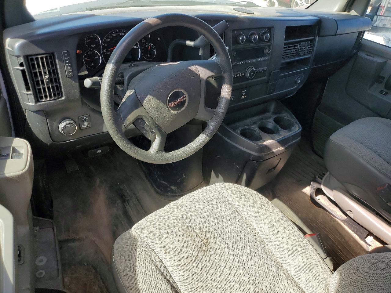 2017 GMC SAVANA 2500 CARGO DELIVERY VAN photo 22