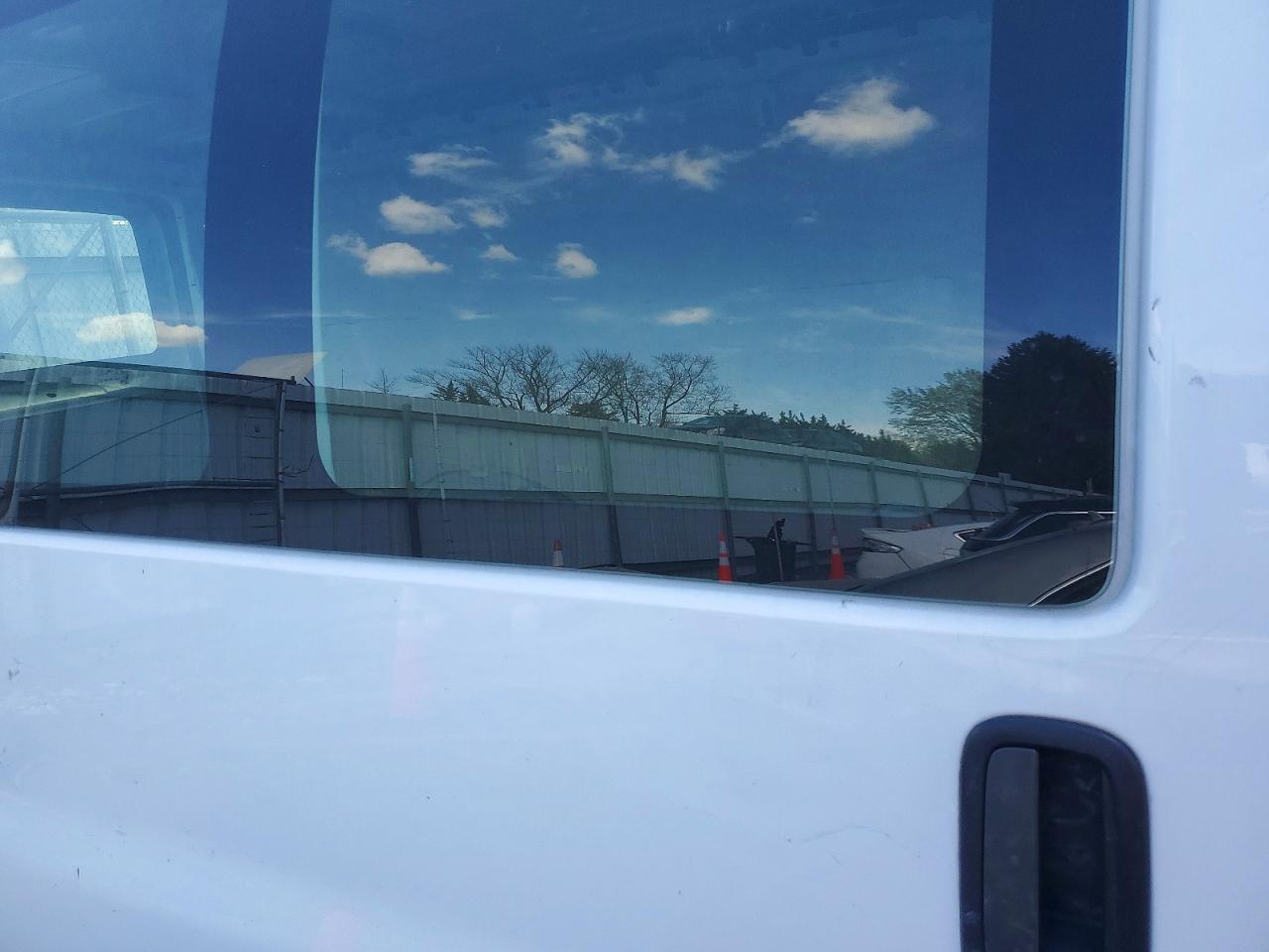 2017 GMC SAVANA 2500 CARGO DELIVERY VAN photo 31