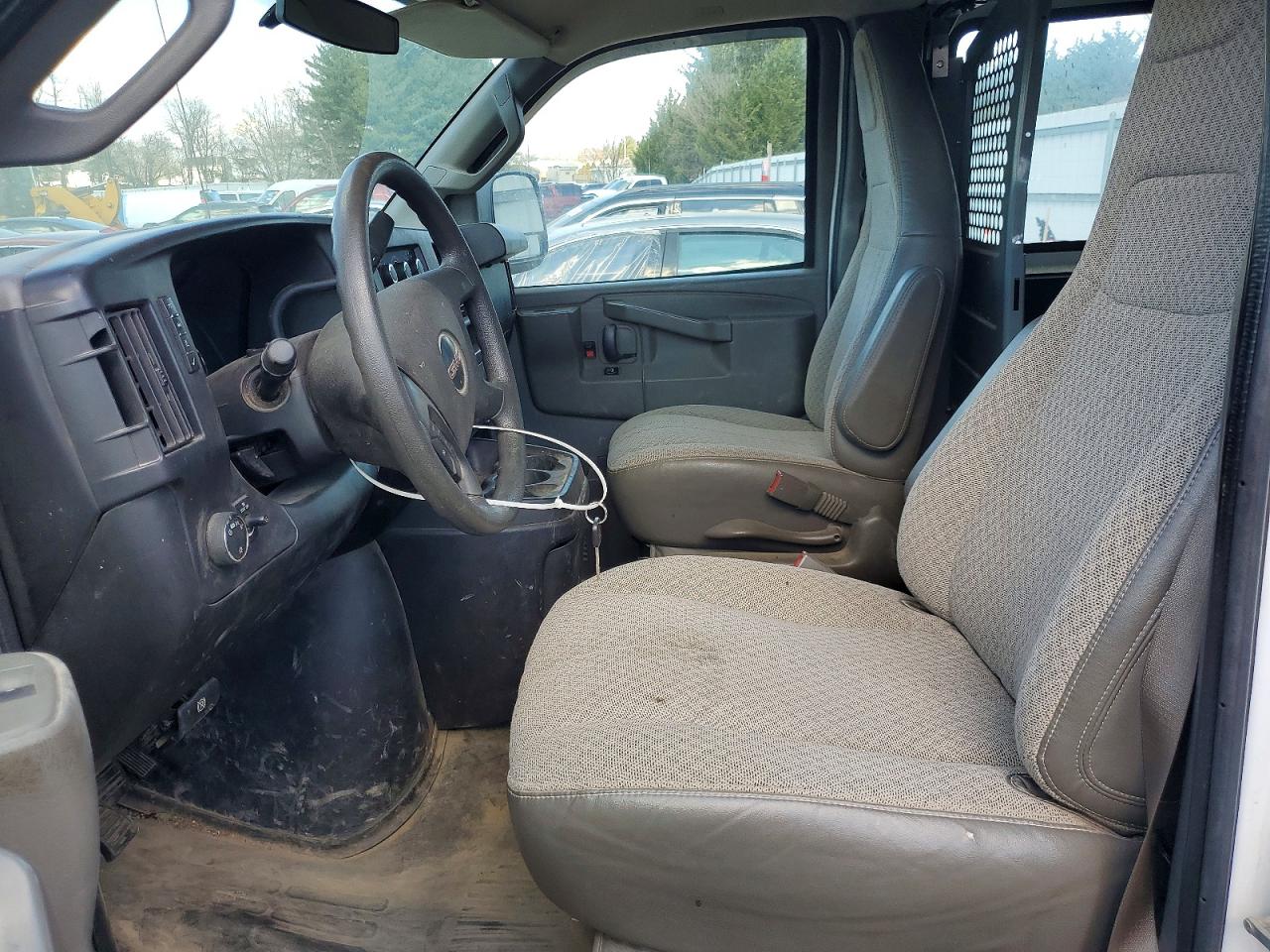 2017 GMC SAVANA 2500 CARGO DELIVERY VAN photo 19
