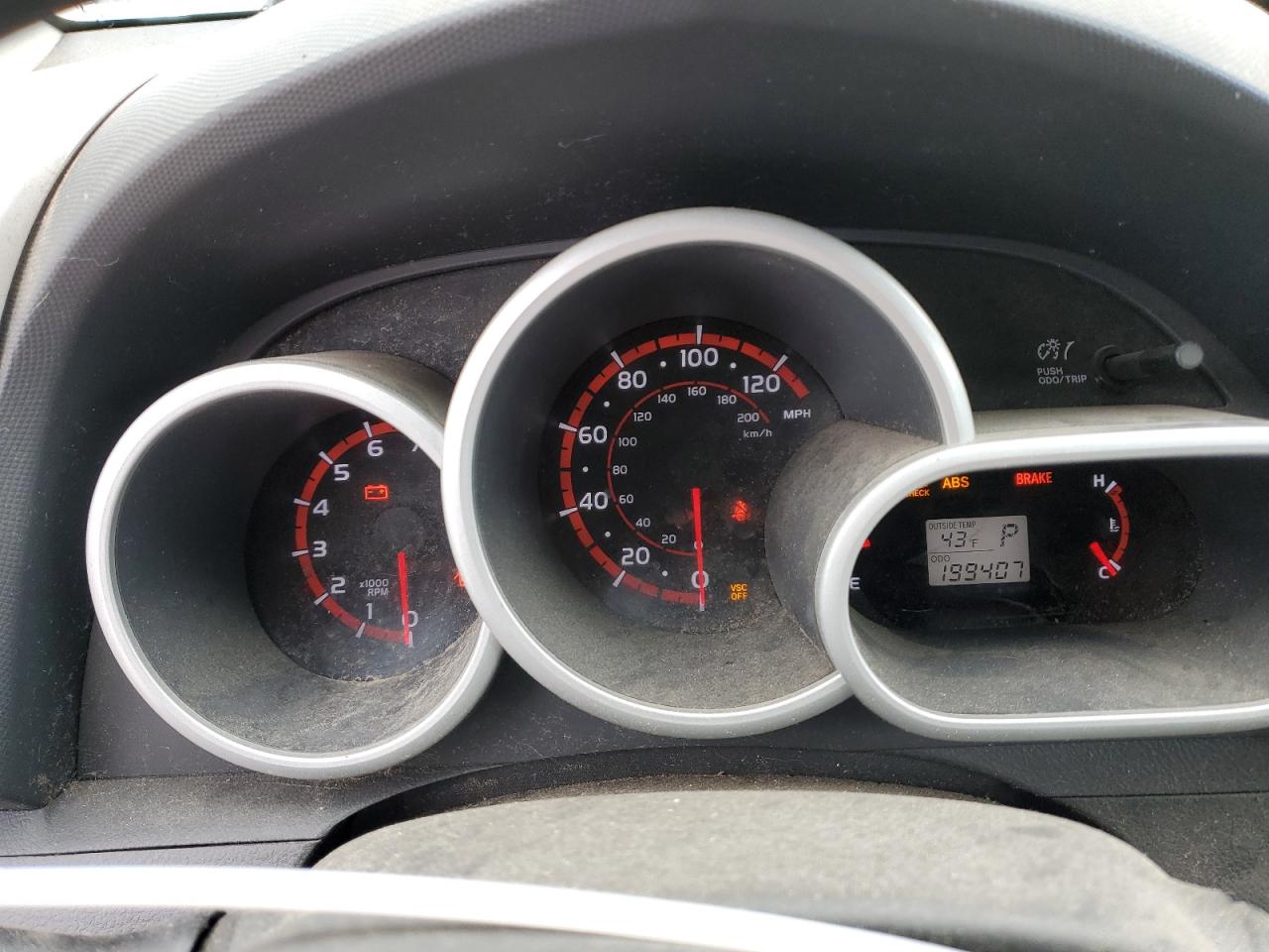 2010 TOYOTA COROLLA MATRIX photo 25