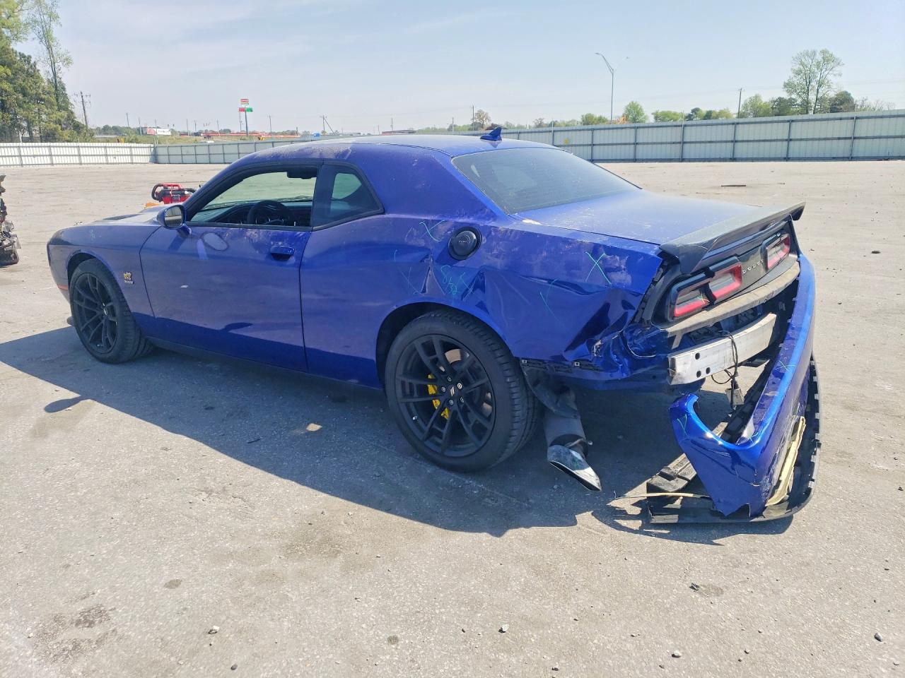 2022 DODGE CHALLENGER R photo 2