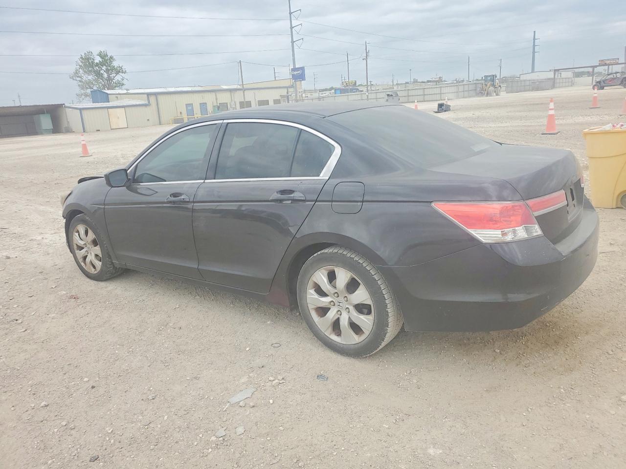 2012 HONDA ACCORD LX photo 2