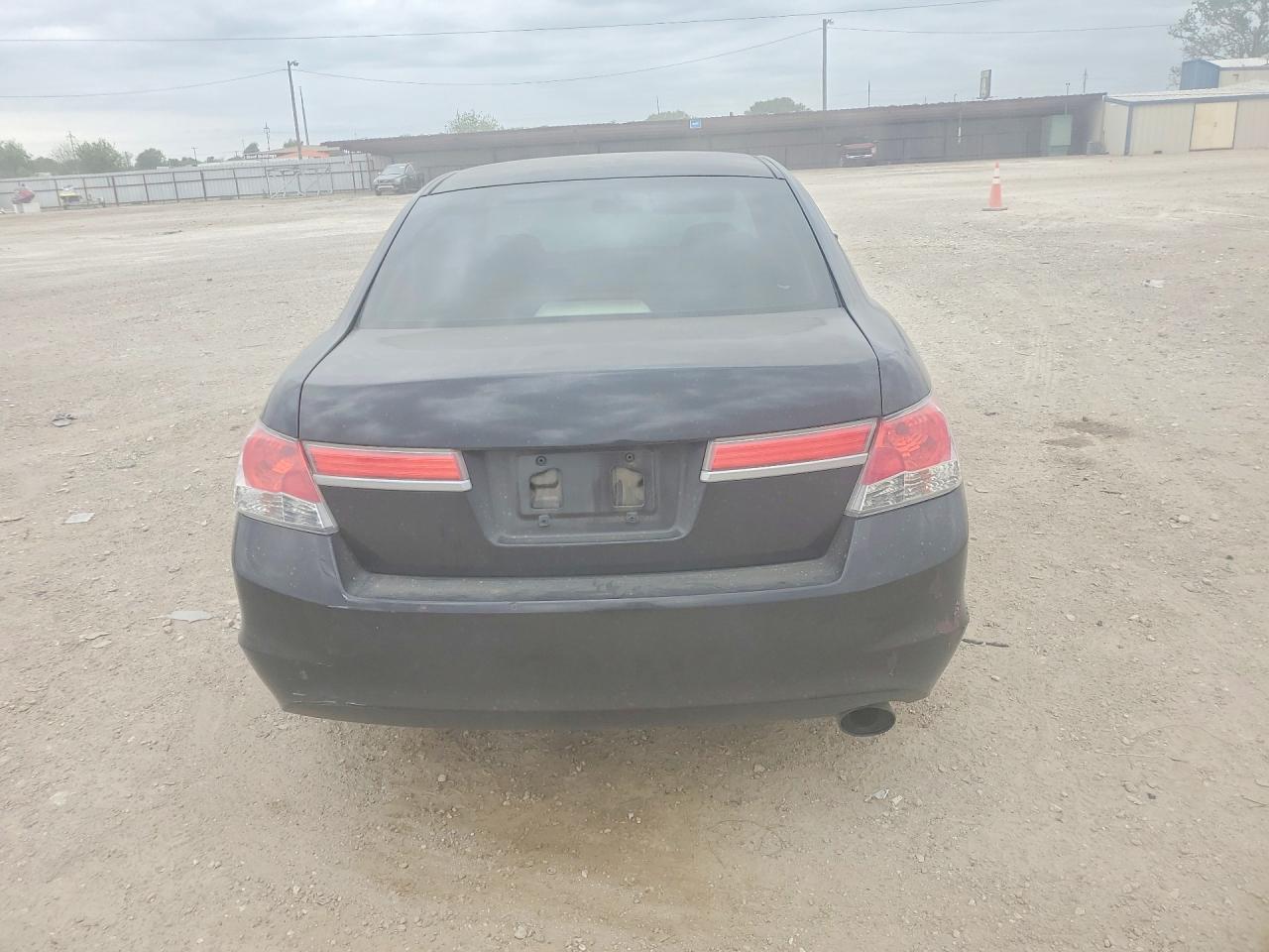 2012 HONDA ACCORD LX photo 6