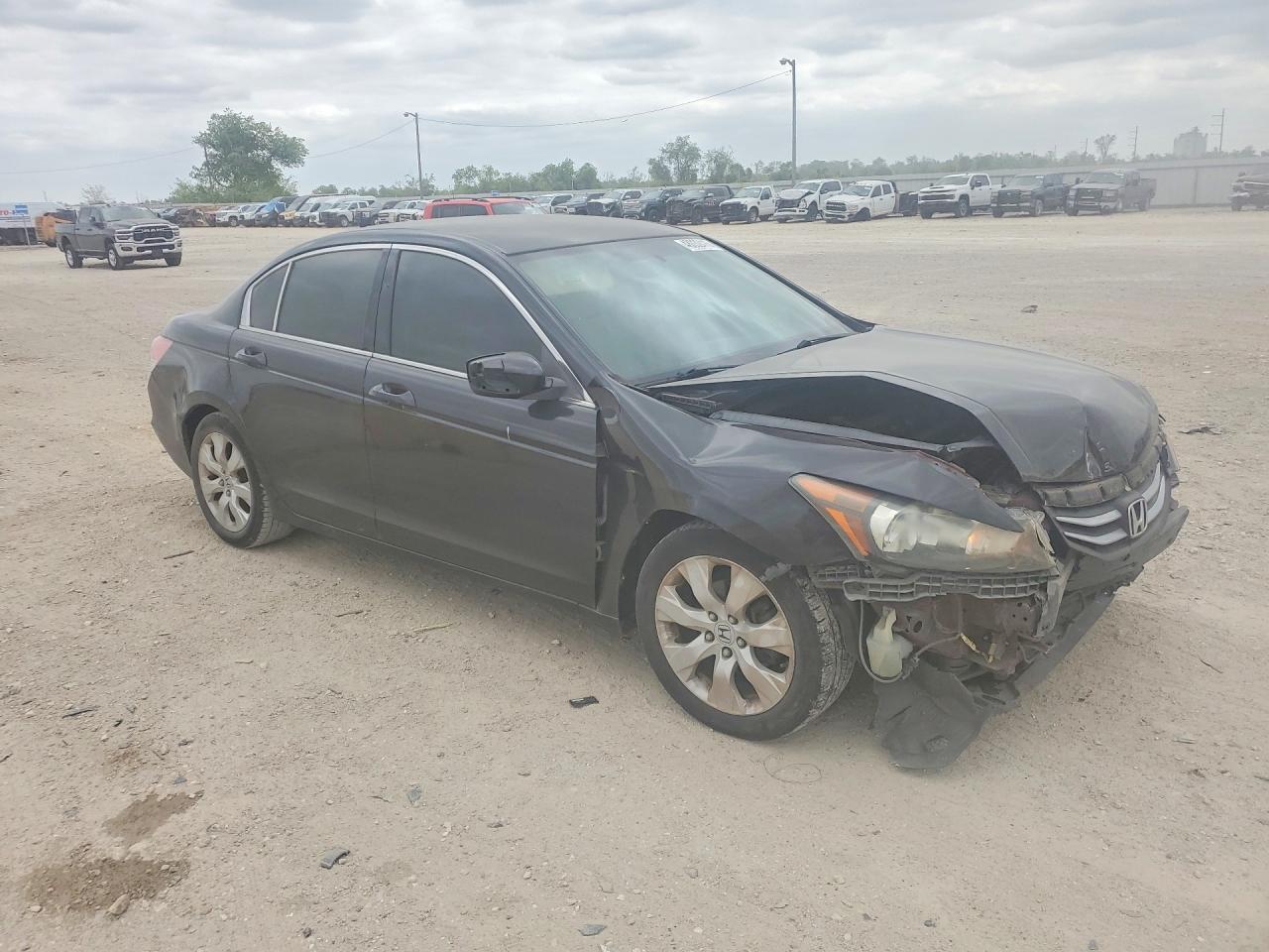 2012 HONDA ACCORD LX photo 4