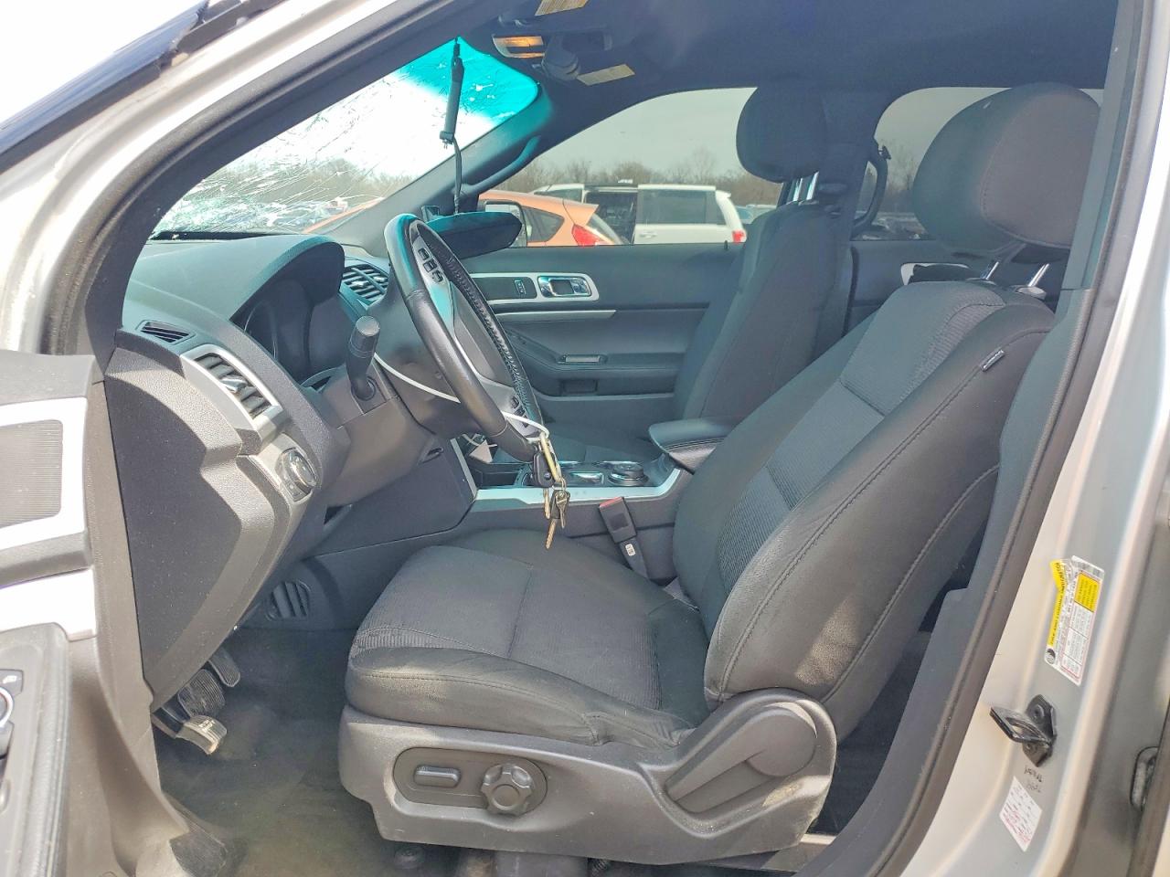 2013 FORD EXPLORER XLT photo 19