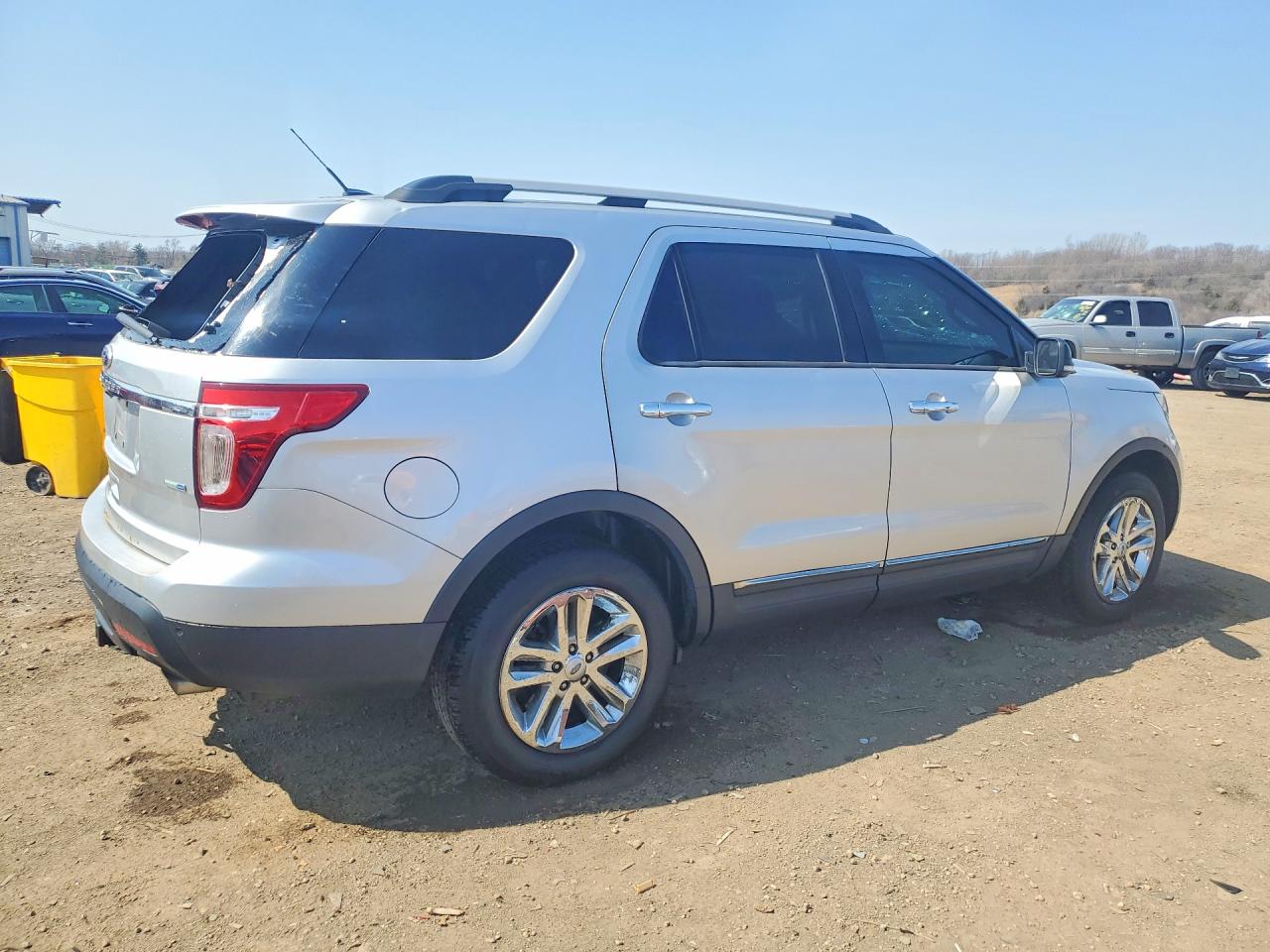 2013 FORD EXPLORER XLT photo 7