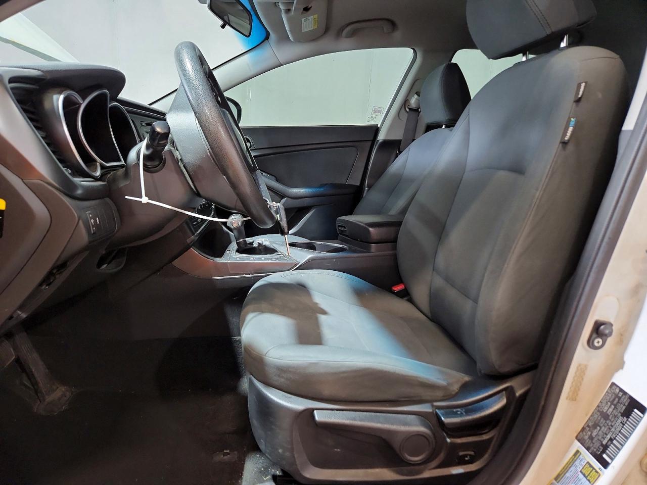 2015 KIA OPTIMA LX photo 13