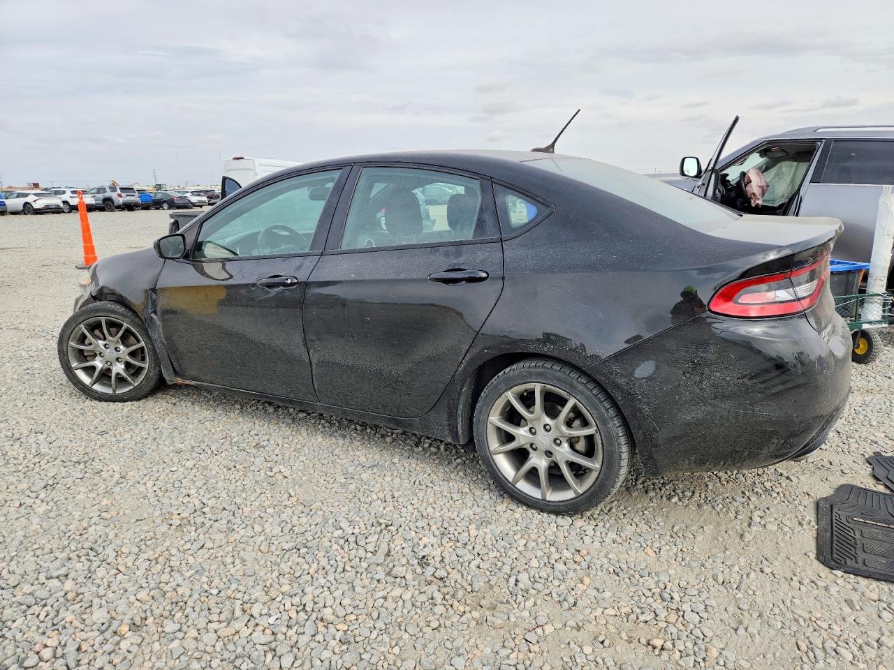2015 DODGE DART SXT photo 3