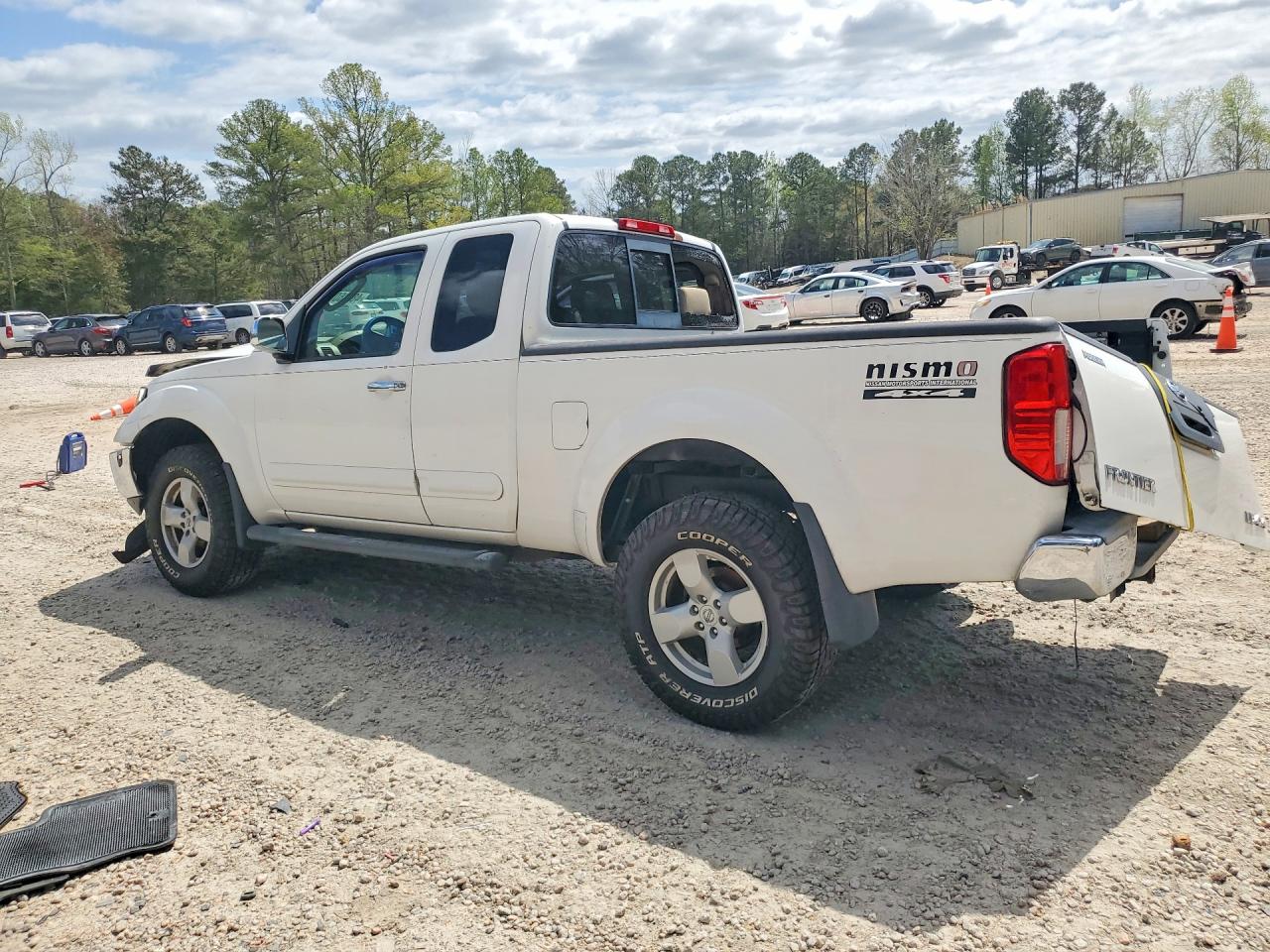 2006 NISSAN FRONTIER SE photo 3