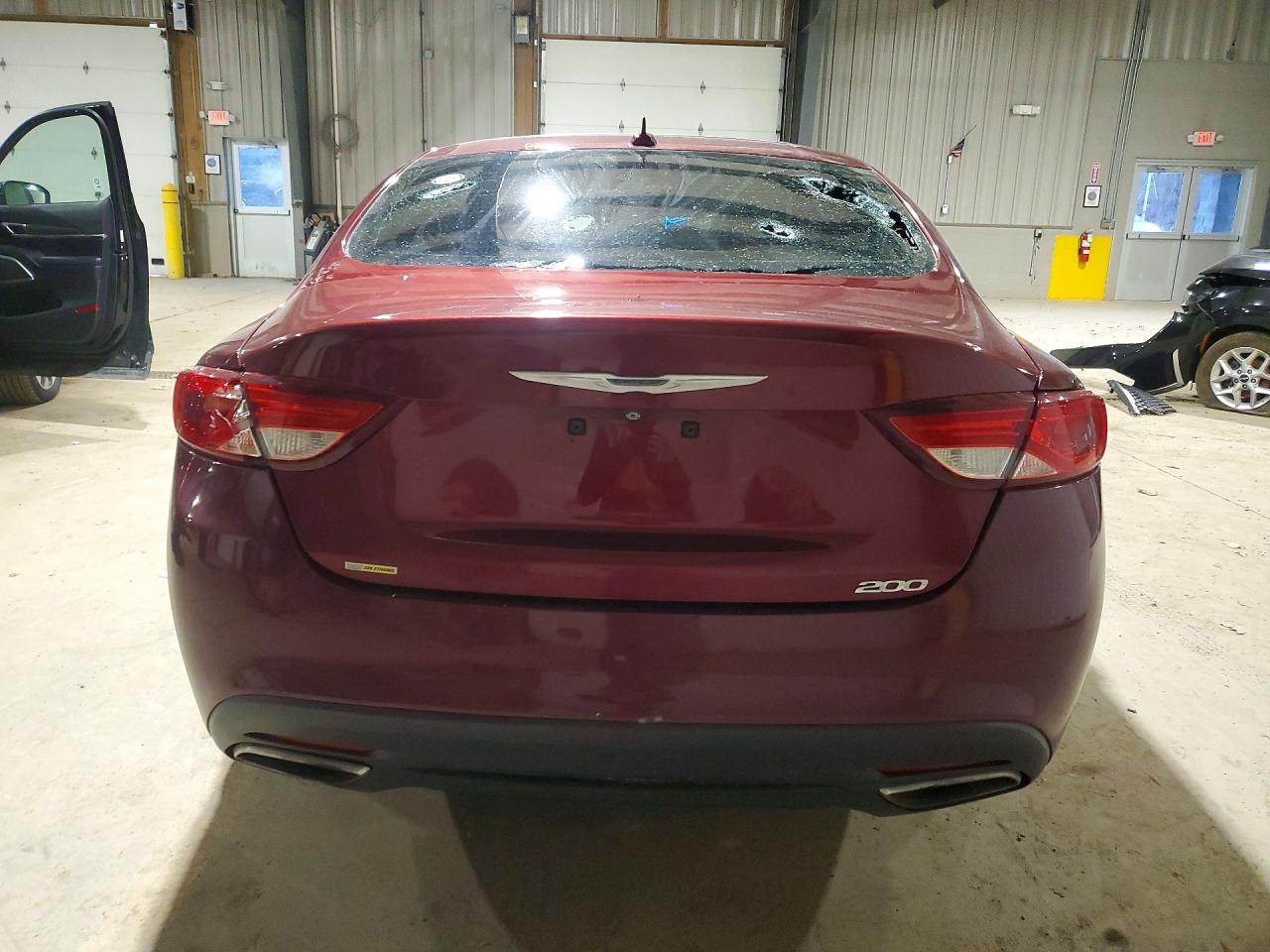 2016 CHRYSLER 200 S photo 11