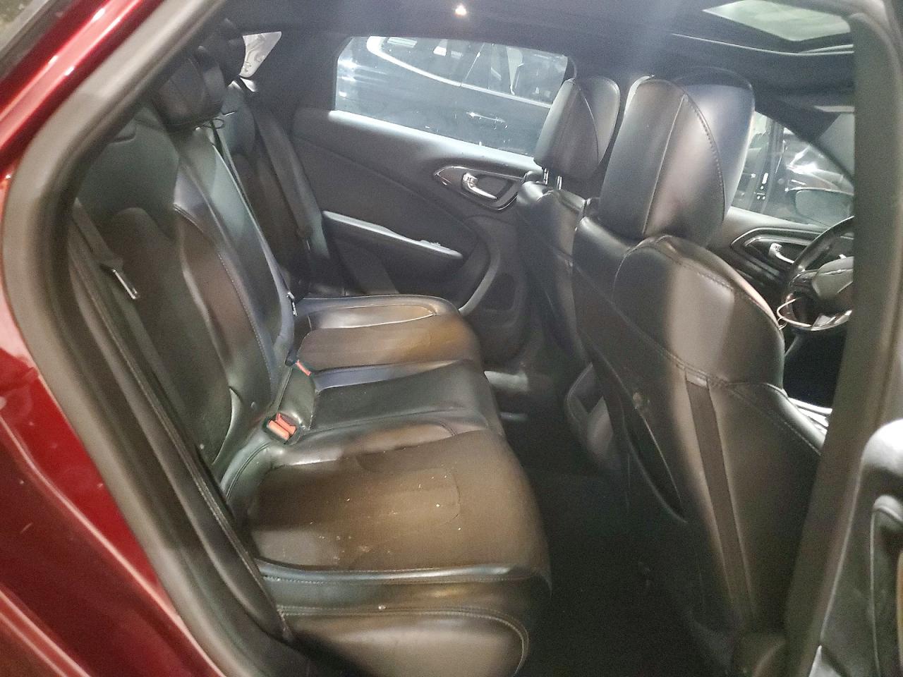 2016 CHRYSLER 200 S photo 19