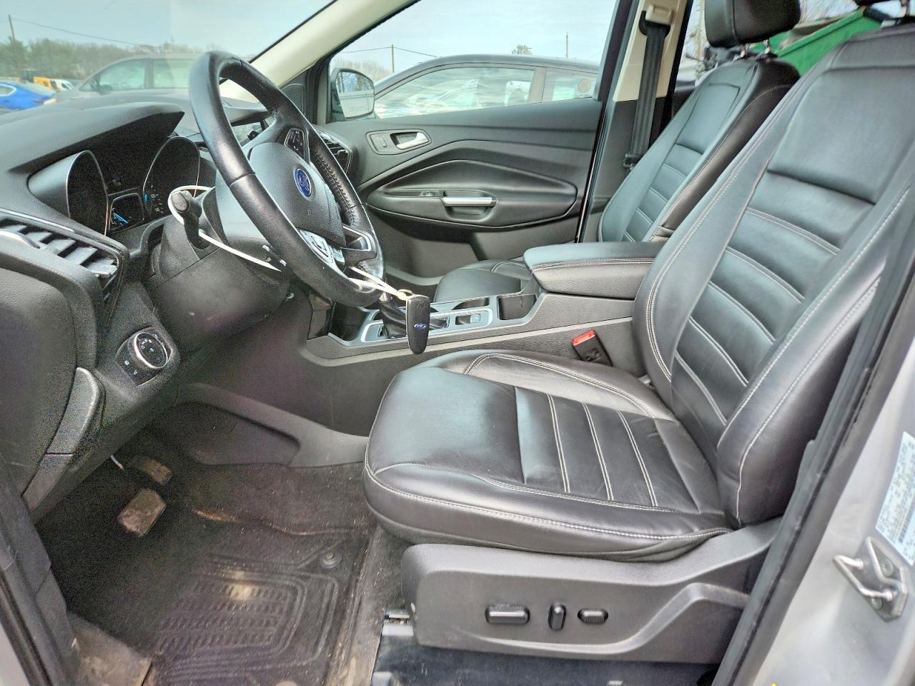 2017 FORD ESCAPE TITANIUM photo 19