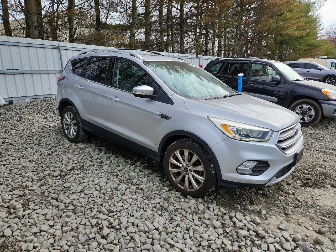 2017 FORD ESCAPE TITANIUM photo 10