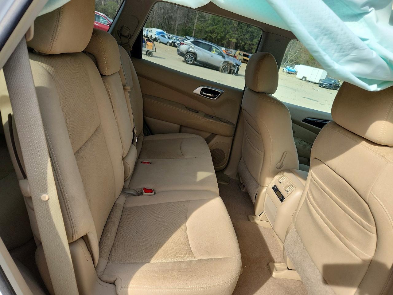 2013 NISSAN PATHFINDER S photo 11