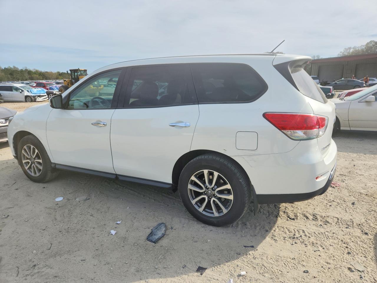 2013 NISSAN PATHFINDER S photo 2
