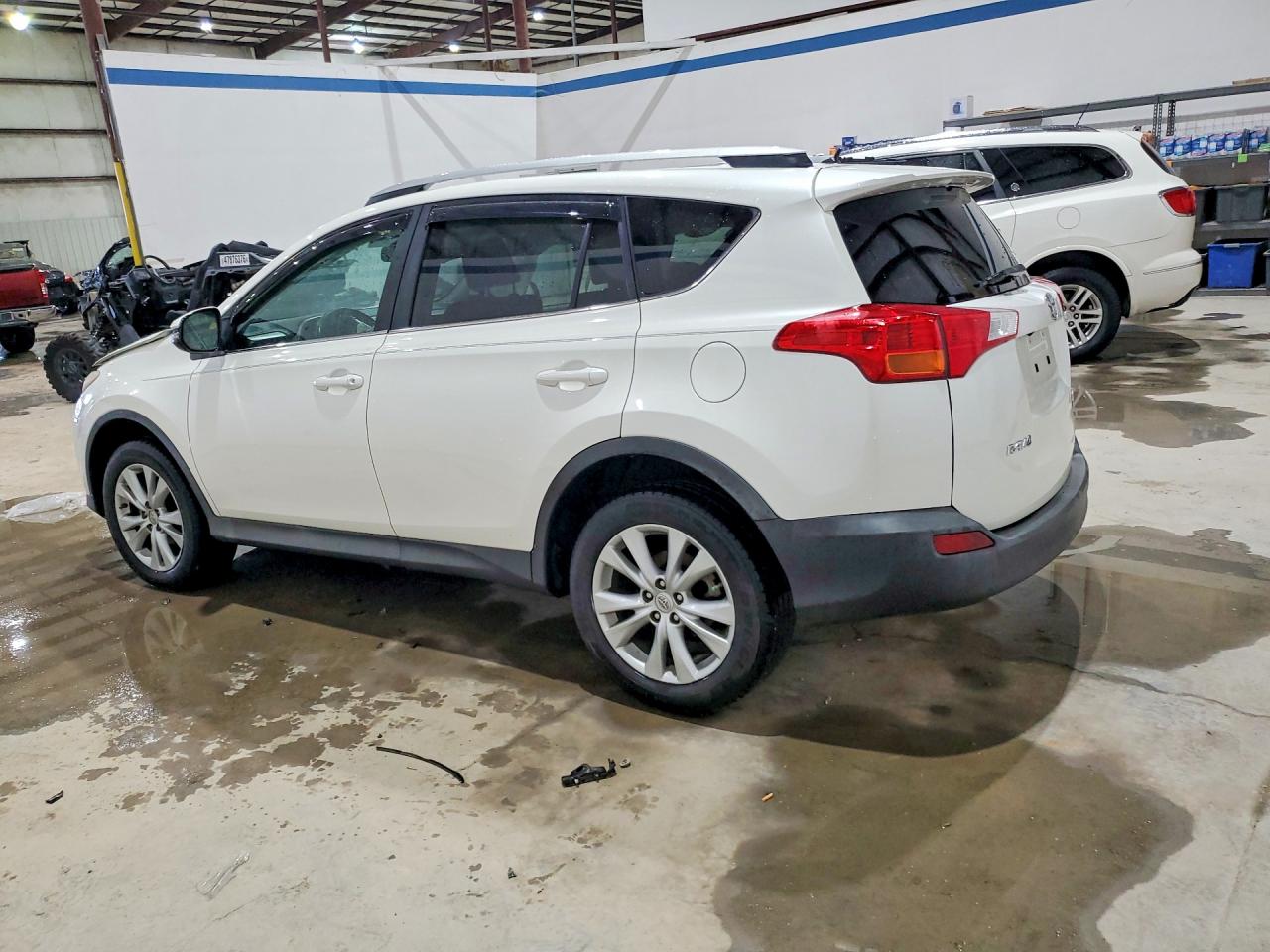 2013 TOYOTA RAV4 LIMITED photo 3