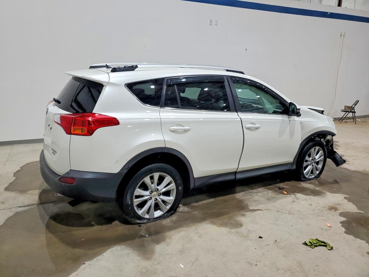 2013 TOYOTA RAV4 LIMITED photo 5