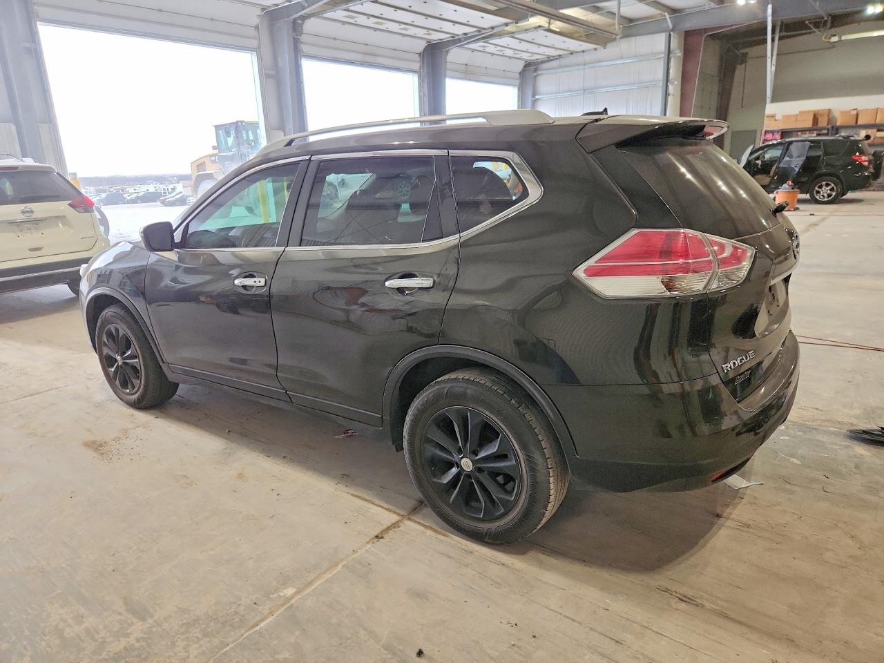 2016 NISSAN ROGUE SV photo 3