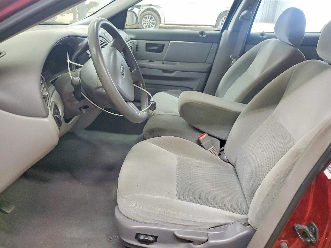 2004 FORD TAURUS SES photo 19