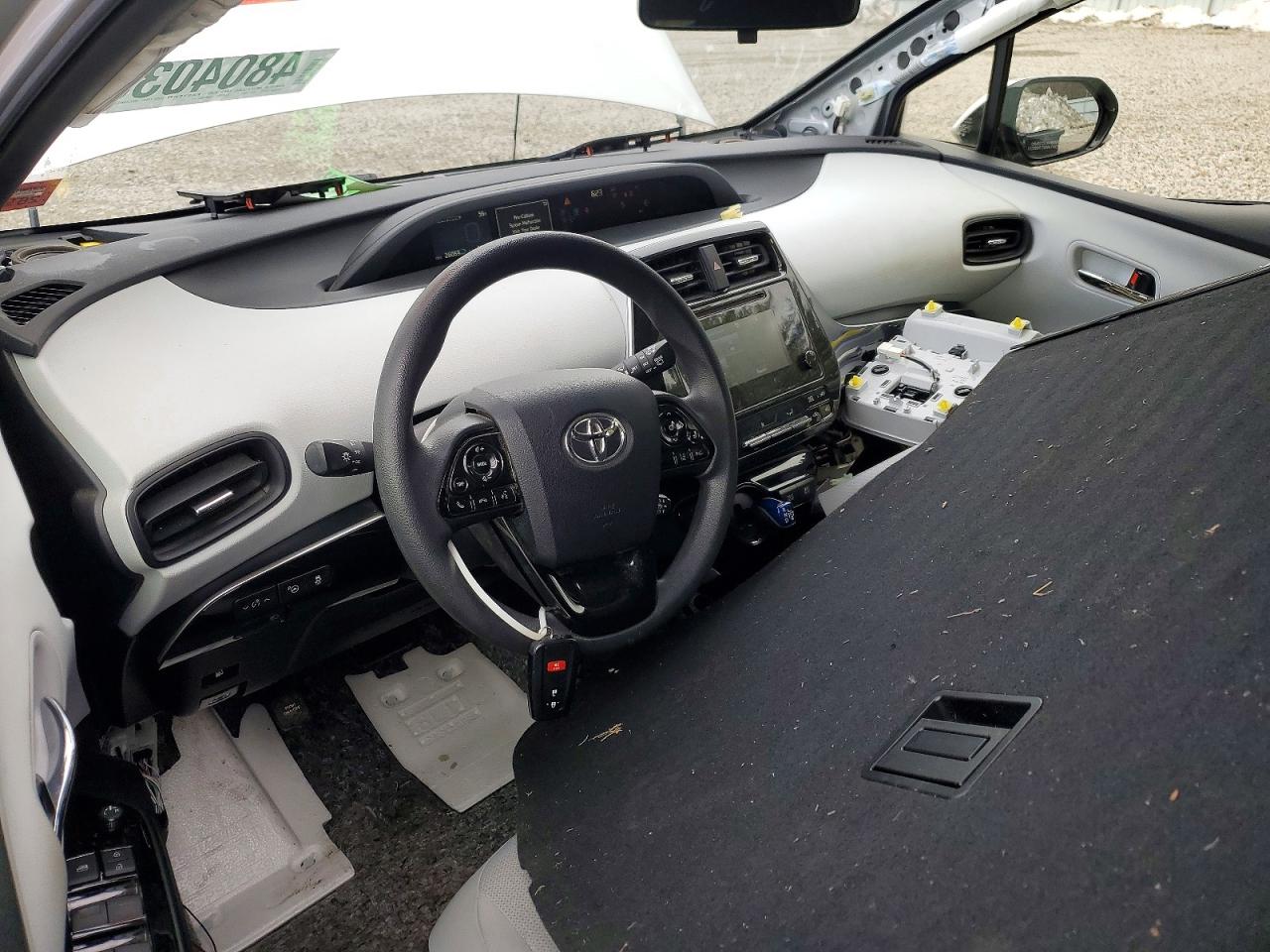 2019 TOYOTA PRIUS LE photo 15