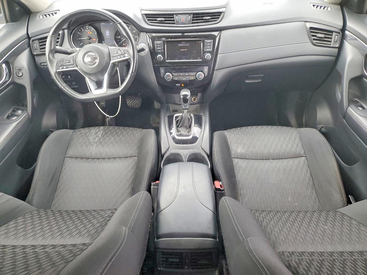 2018 NISSAN ROGUE SV photo 22