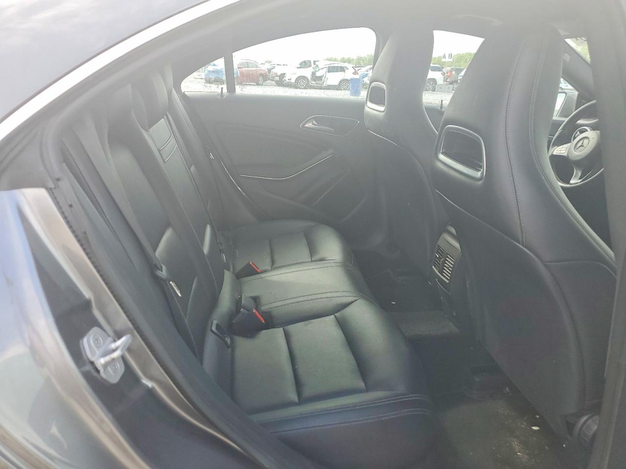 2016 MERCEDES-BENZ CLA 250 photo 19