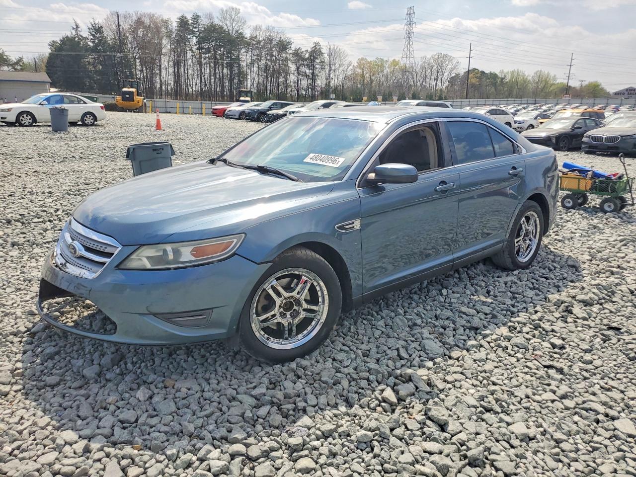 2010 FORD TAURUS