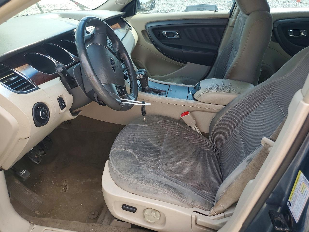 2010 FORD TAURUS SEL photo 13