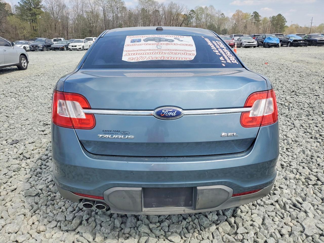 2010 FORD TAURUS SEL photo 11