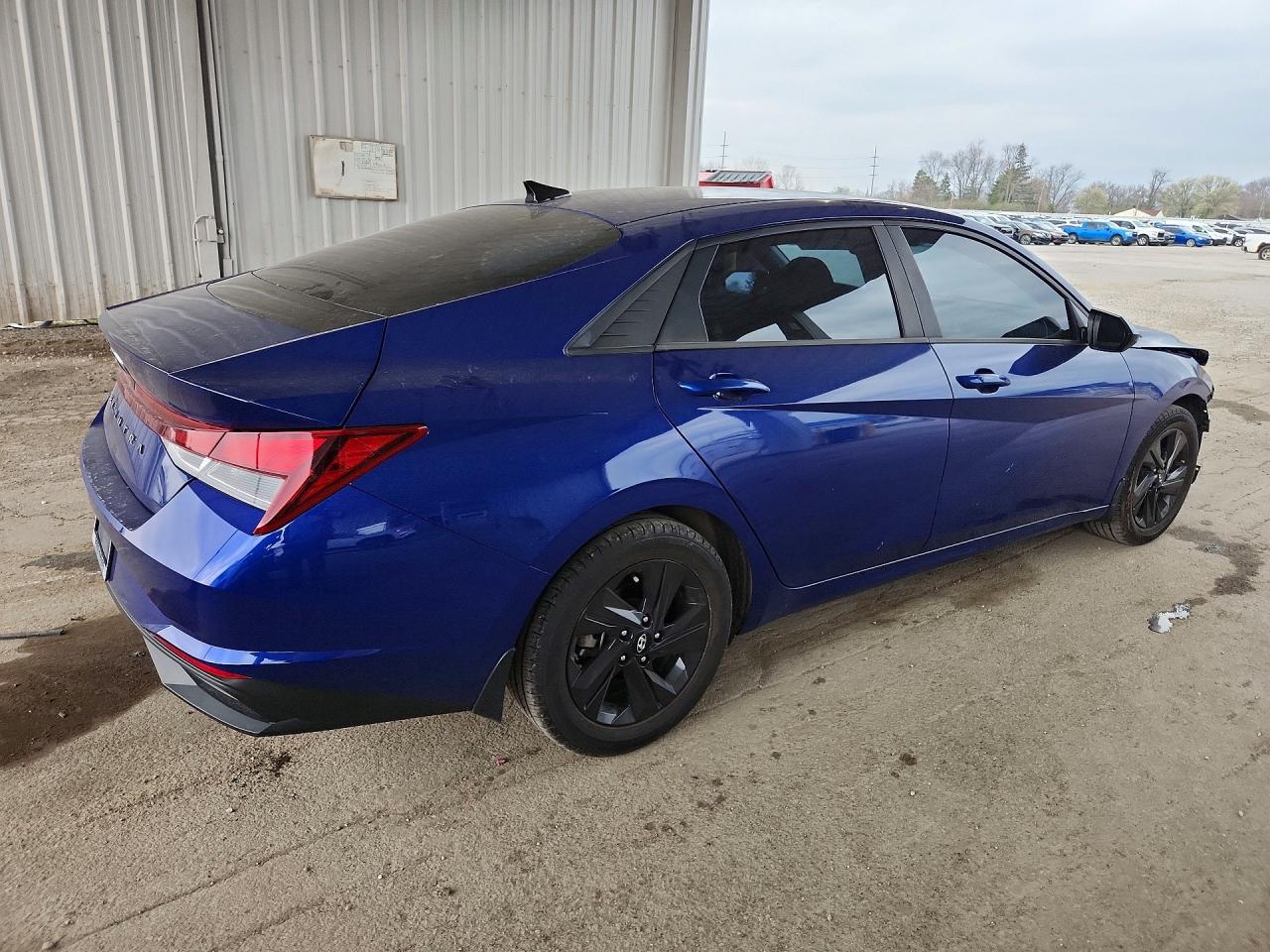 2022 HYUNDAI ELANTRA SEL photo 5