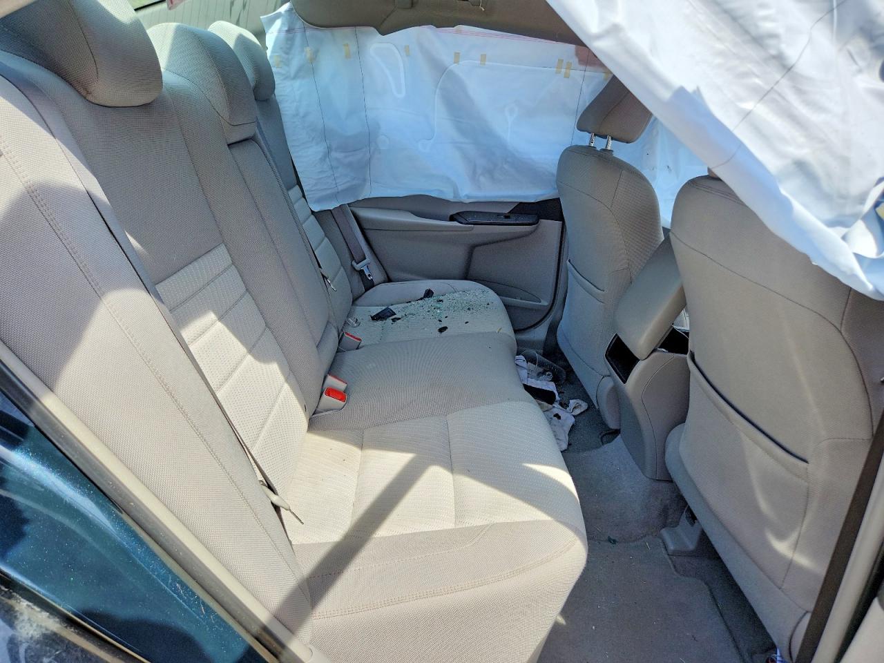 2017 TOYOTA CAMRY LE photo 19