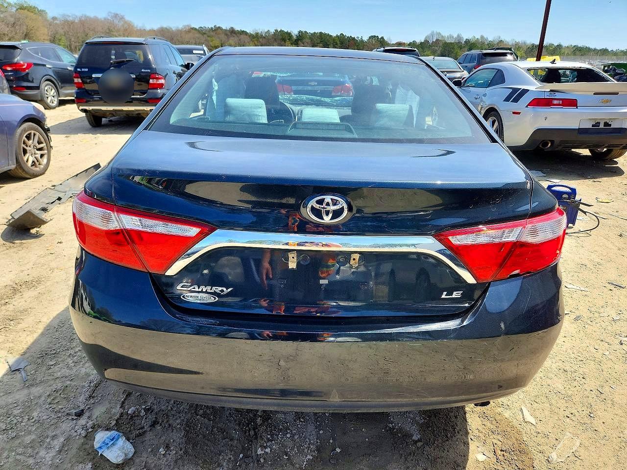 2017 TOYOTA CAMRY LE photo 11
