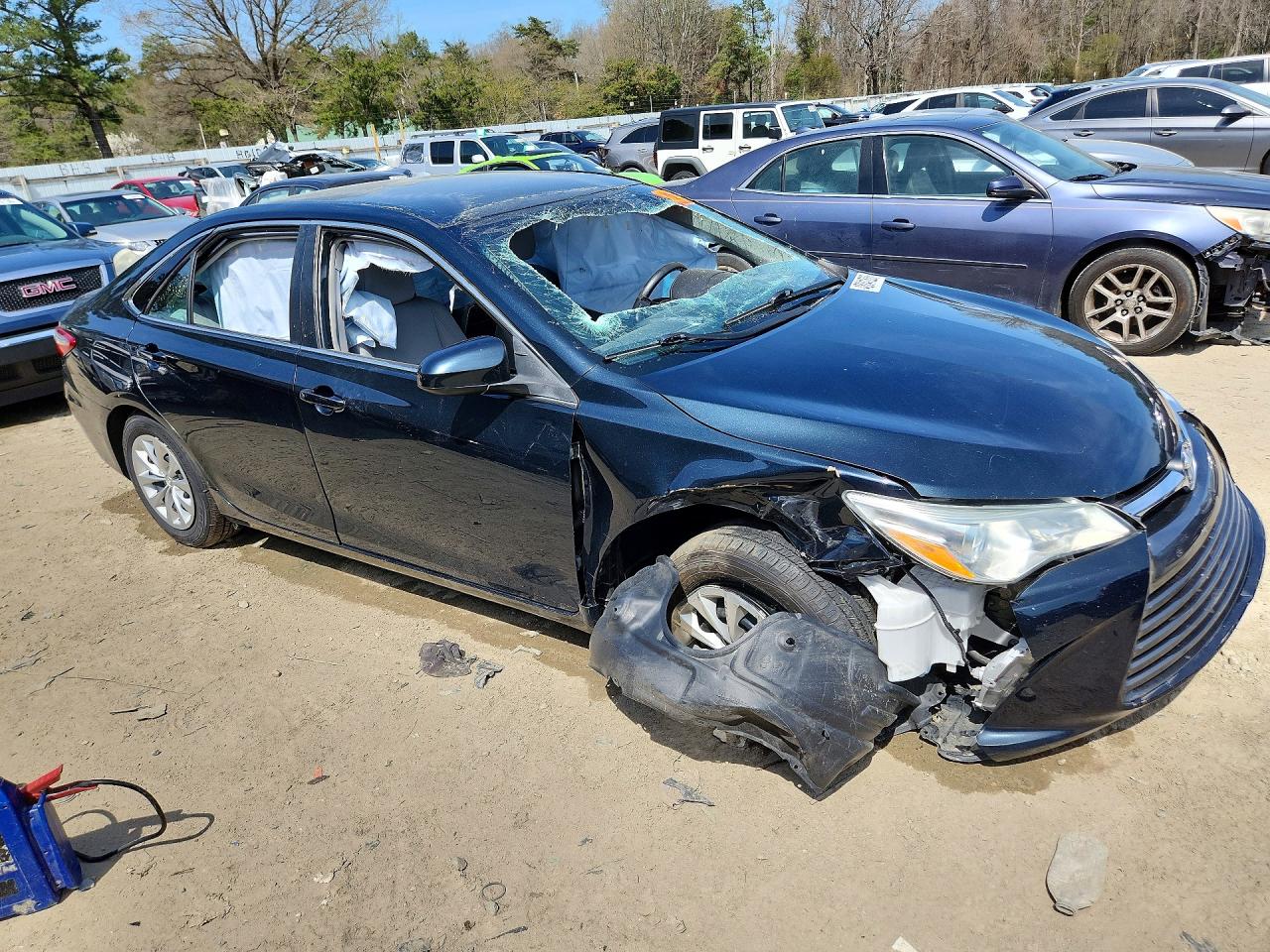 2017 TOYOTA CAMRY LE photo 7