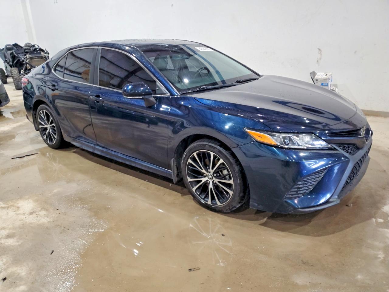 2019 TOYOTA CAMRY SE photo 7
