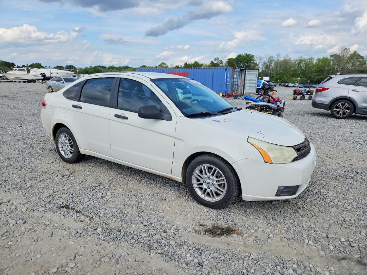 2009 FORD FOCUS SE photo 4
