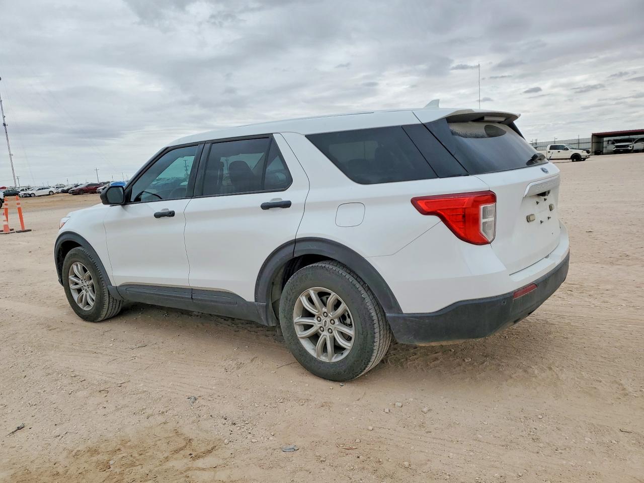 2020 FORD EXPLORER photo 4