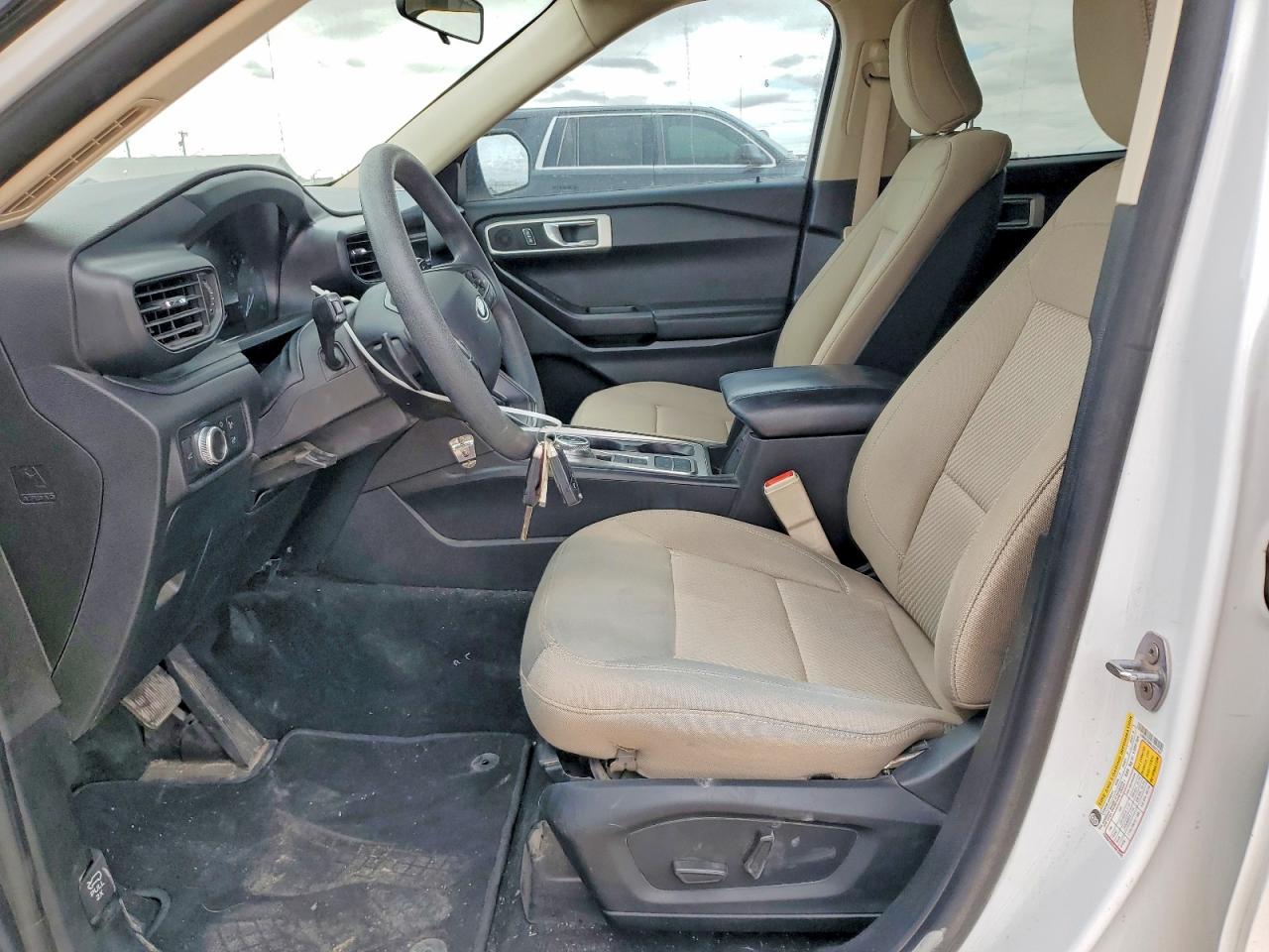 2020 FORD EXPLORER photo 19