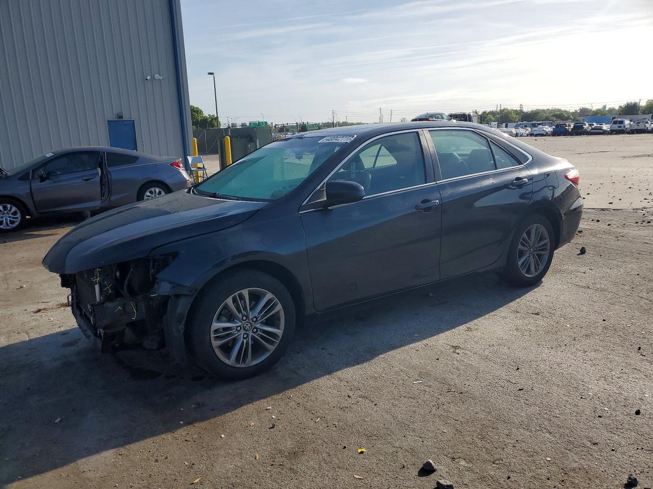 2017 TOYOTA CAMRY