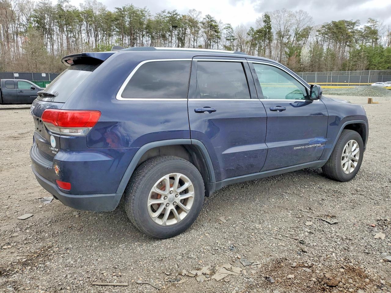 2014 JEEP GRAND CHEROKEE LAREDO photo 5