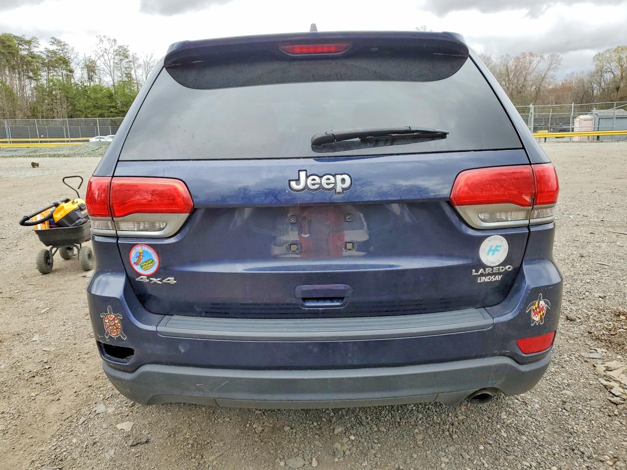 2014 JEEP GRAND CHEROKEE LAREDO photo 11